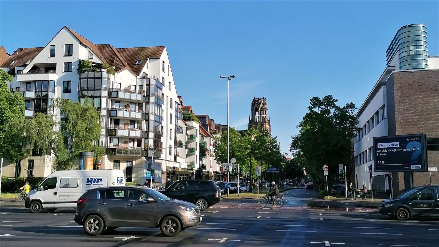 Agneskirche von Nippes aus